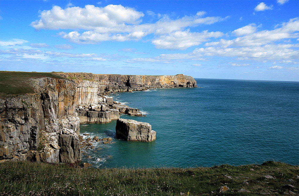 Photo of the cliffs of Pembrokshire in the south west of Wales