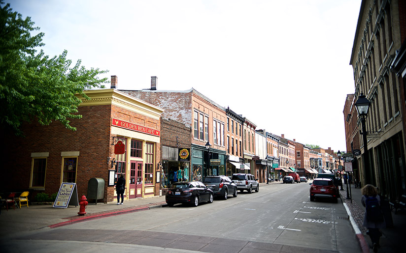 Photo of the exterior of The Golden Hen Cafe in Galena, Illinois